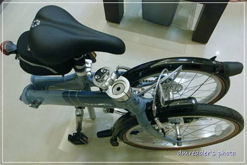 http://lh3.google.com.tw/dmreader8/RryesrioQbI/AAAAAAAACAk/MZGMWa7mwi8/s800/R0010052.jpg